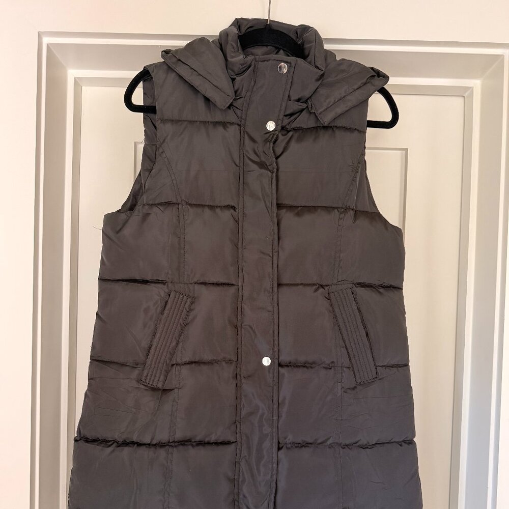 Long Sleeveless Puffer Vest with Hood Zipper & Button Up